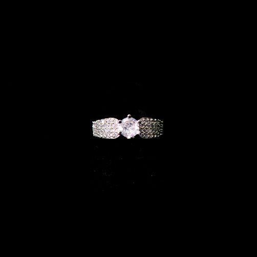 Elegant Pavé Solitaire Ring – Simple Ring Design for Women